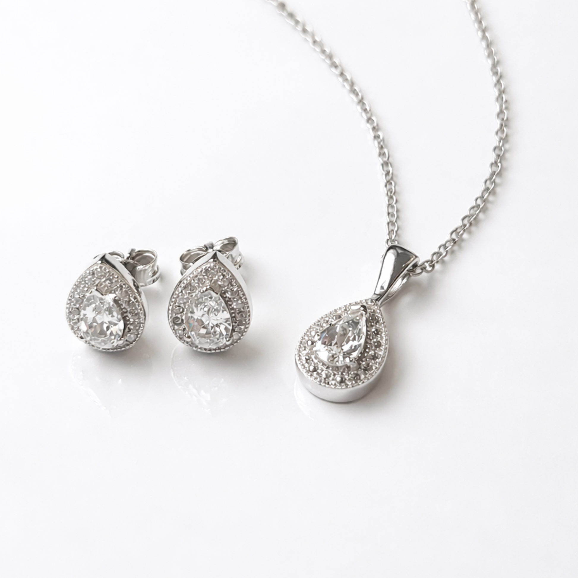 Conjunto L'ÉCLAT de collar y pendientes de gota de plata 925 con circonitas